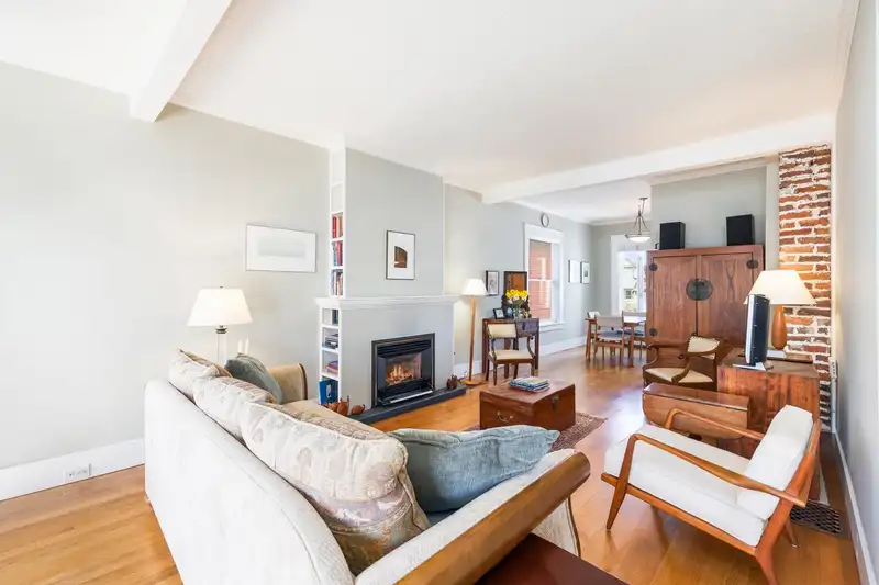 4491 HARRIET STREET - photo 2 of 39