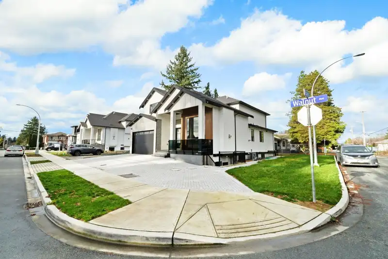 33995 WALNUT AVENUE - photo 1 of 39