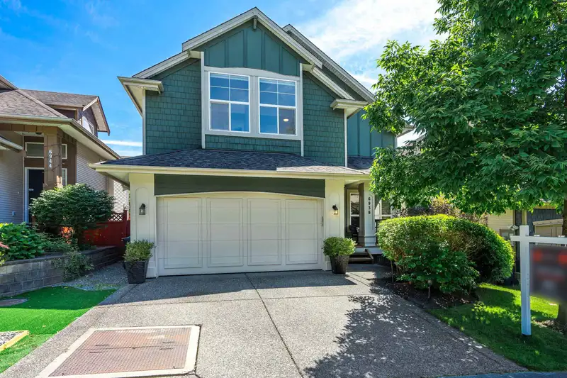 6936 198 STREET - photo 2 of 40