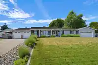 5631 E SUNRISE CRESCENT - thumbnail 1