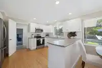 5631 E SUNRISE CRESCENT - thumbnail 4