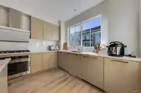 16 5311 ADMIRAL WAY - thumbnail 19