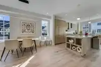 16 5311 ADMIRAL WAY - thumbnail 4