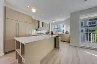 16 5311 ADMIRAL WAY - thumbnail 7
