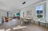 16 5311 ADMIRAL WAY - thumbnail 9