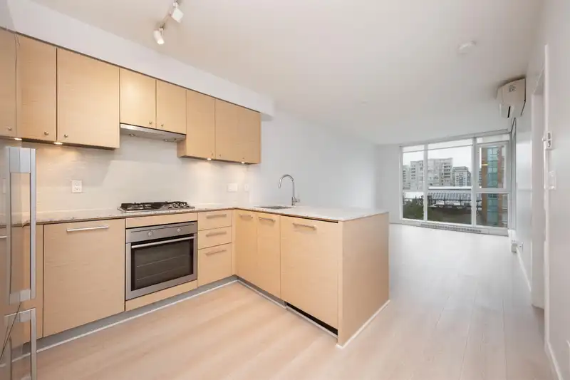 803 6180 COONEY ROAD - photo 2 of 27