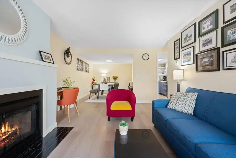 218 7751 MINORU BOULEVARD - photo 2 of 19