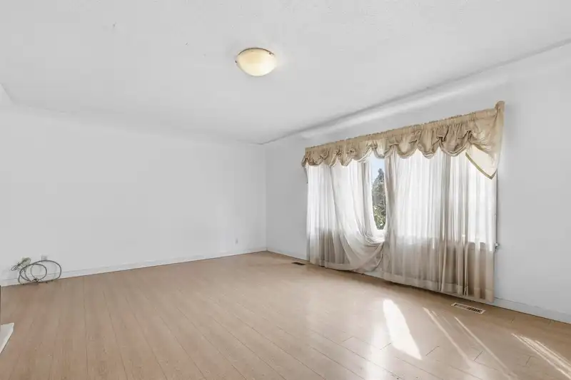 1479 W 57TH AVENUE - photo 2 of 27