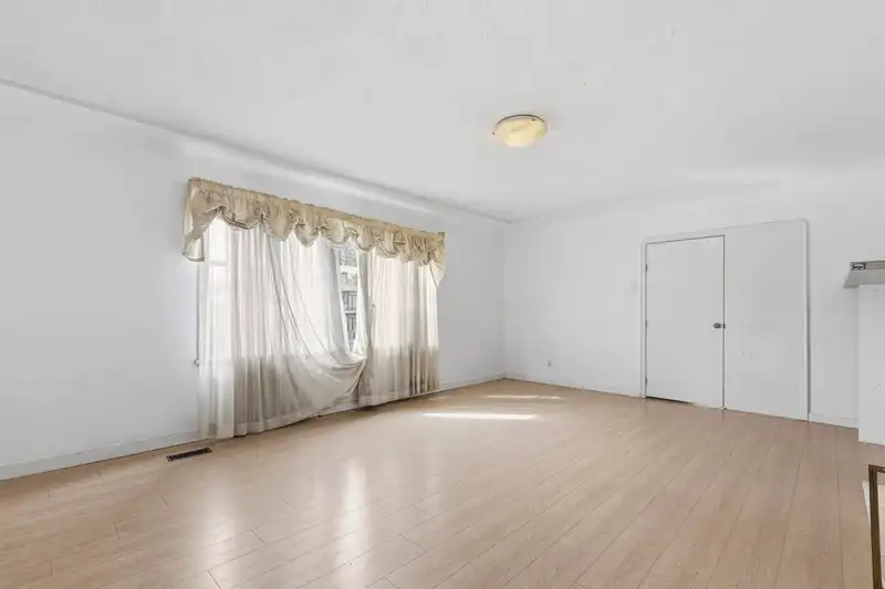 1479 W 57TH AVENUE - photo 3 of 27