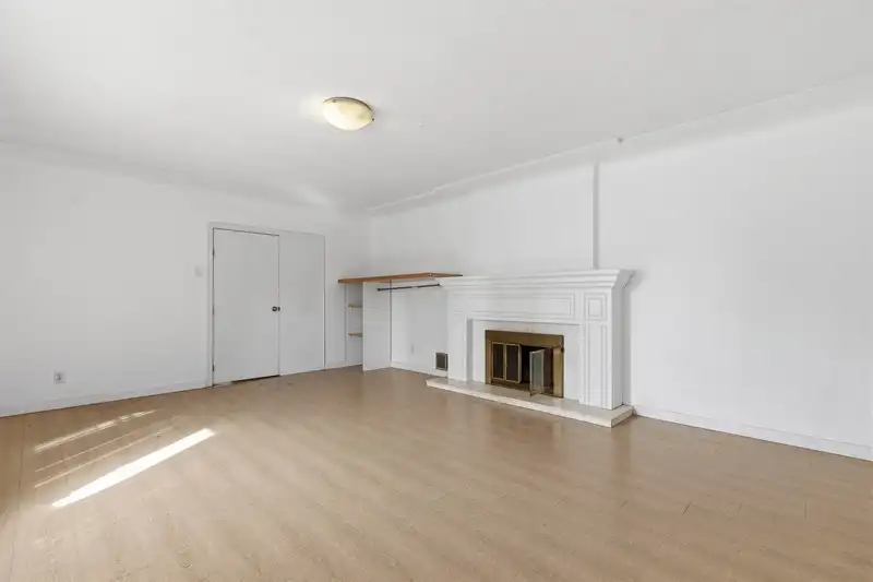 1479 W 57TH AVENUE - photo 4 of 27