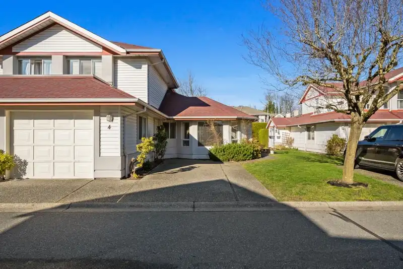 4 31406 UPPER MACLURE ROAD - photo 1 of 37