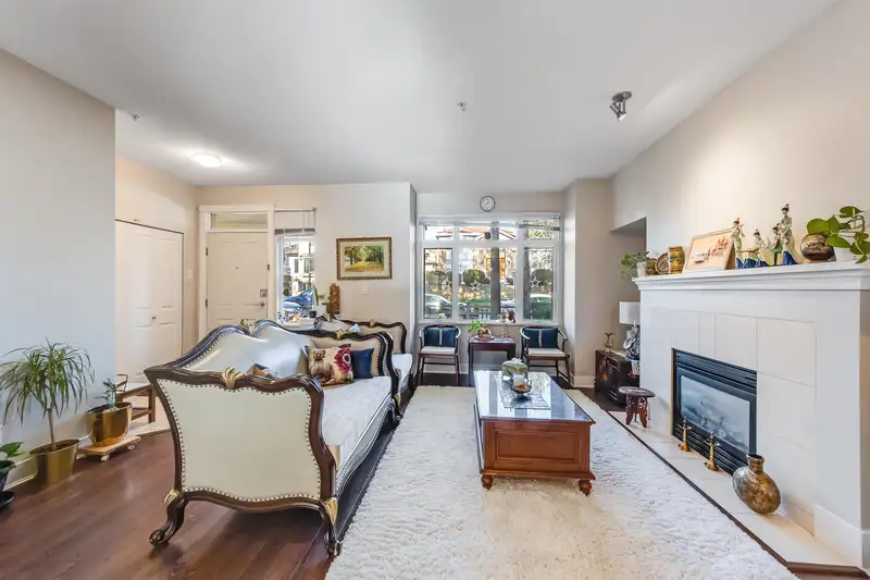 888 W 58TH AVENUE - photo 4 of 40