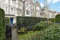91 8438 207A STREET - thumbnail 22