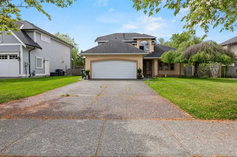 22342 OLD YALE ROAD - photo 2 of 40