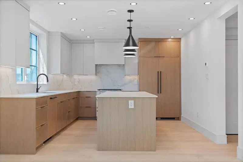 6853 CYPRESS STREET - photo 2 of 6