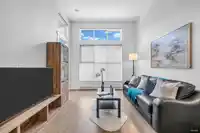 A413 8150 207 STREET - thumbnail 1