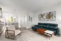 220 E 40TH AVENUE - thumbnail 13