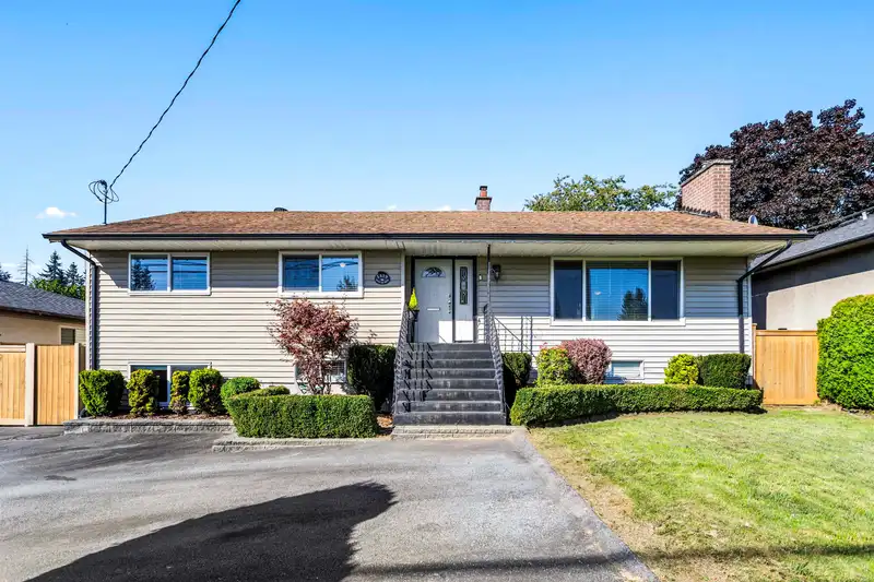 1419 AUSTIN AVENUE - photo 1 of 40