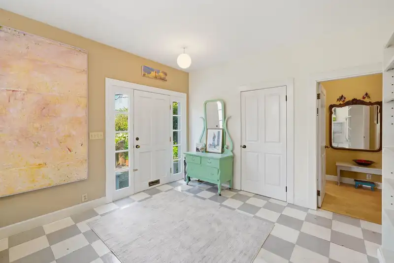 1620 E 20TH AVENUE - photo 2 of 29