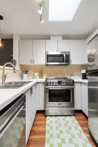 404 2741 E HASTINGS STREET - thumbnail 5