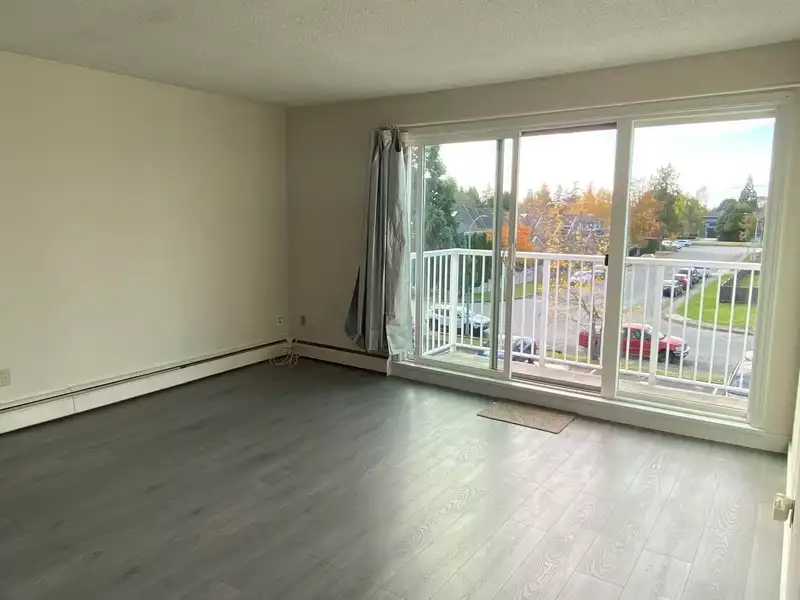 308 7280 LINDSAY ROAD - photo 3 of 19