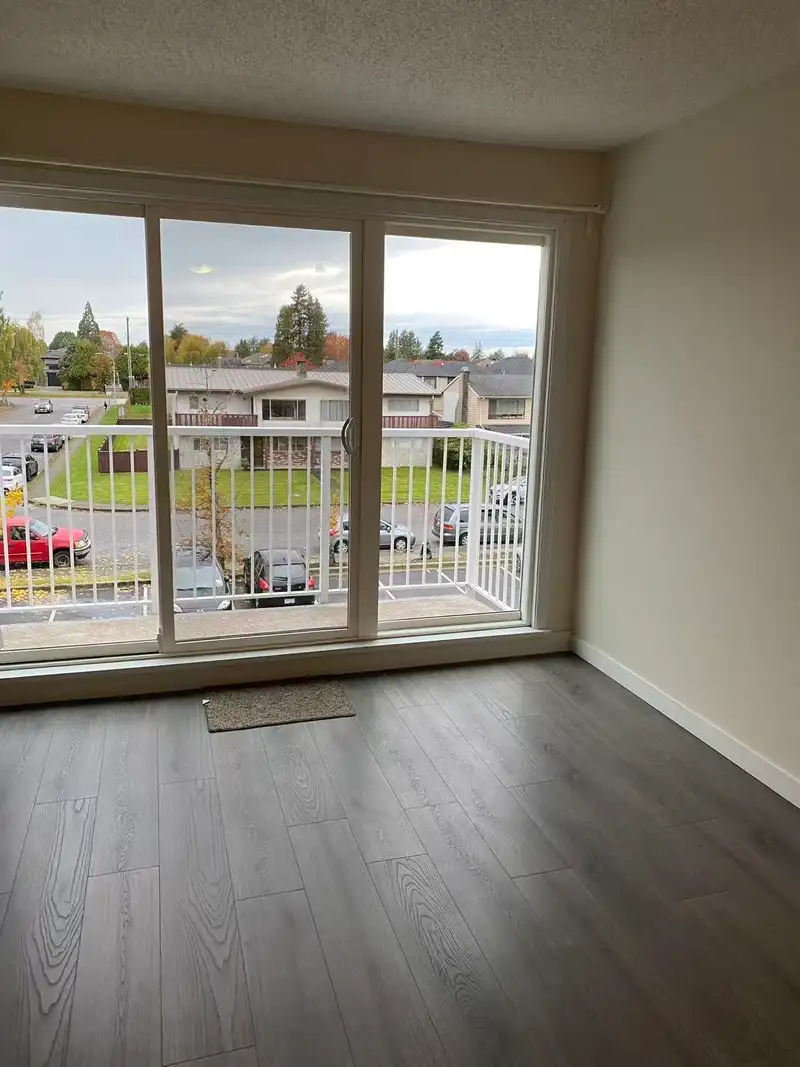 308 7280 LINDSAY ROAD - photo 4 of 19