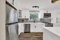 20022 37A AVENUE - thumbnail 3