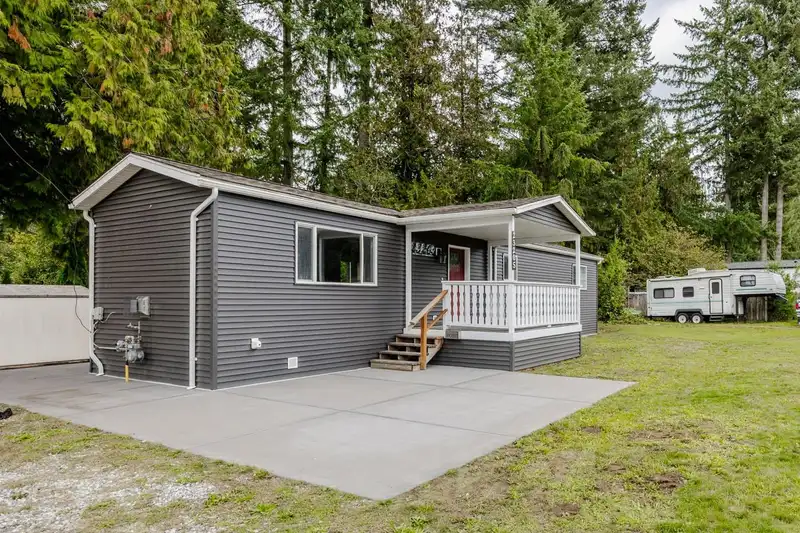 5 23205 CALVIN CRESCENT - photo 2 of 40
