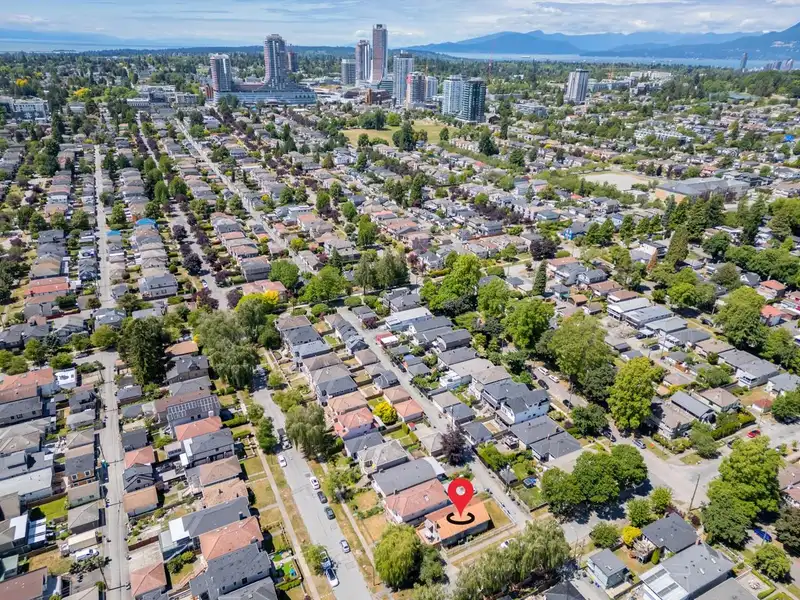 6175 QUEBEC STREET - photo 4 of 39