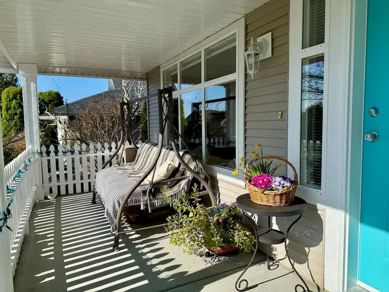 6270 HOMESTEAD AVENUE - photo 2 of 30