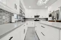 6332 125A STREET - thumbnail 7
