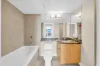 2805 2978 GLEN DRIVE - thumbnail 13