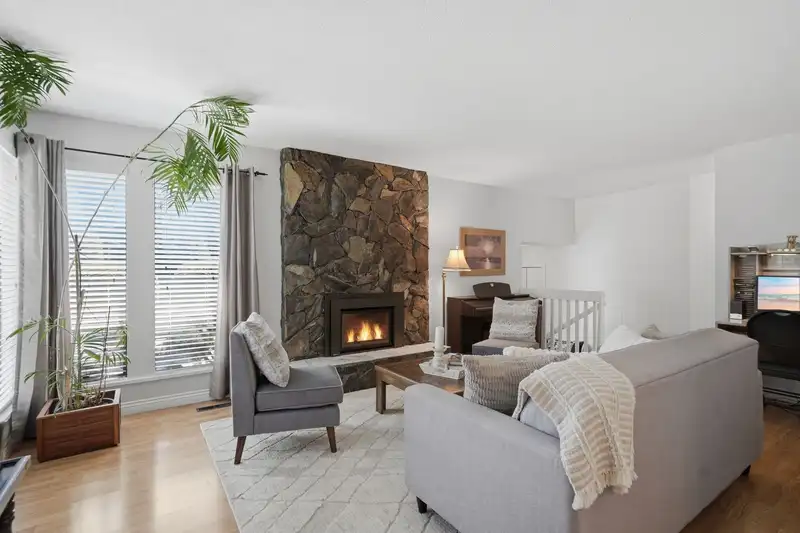 6515 LYON ROAD - photo 2 of 40