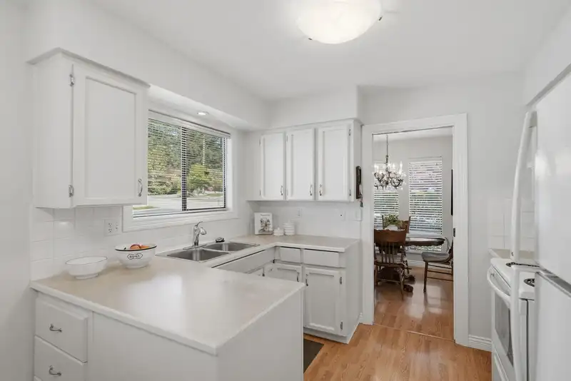 6515 LYON ROAD - photo 4 of 40