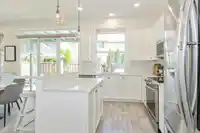 7304 200A STREET - thumbnail 10