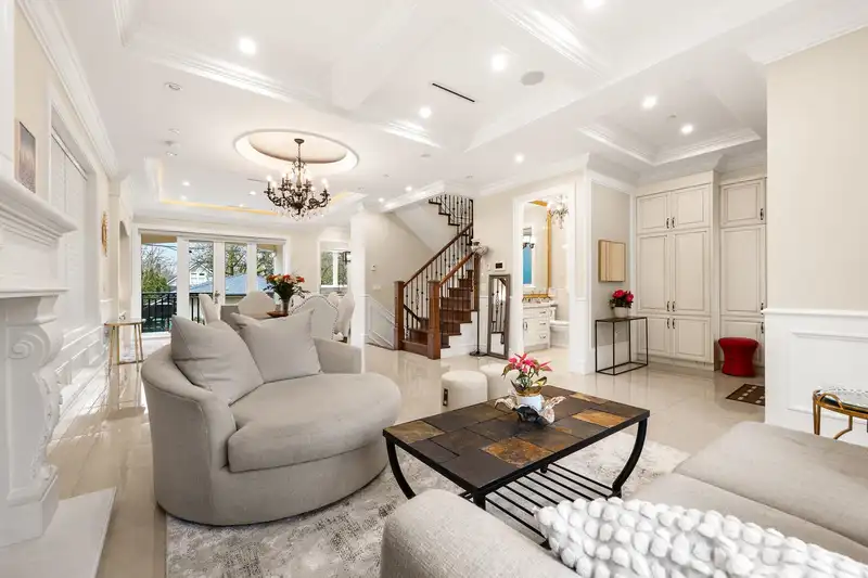 4307 W 13TH AVENUE - photo 4 of 23