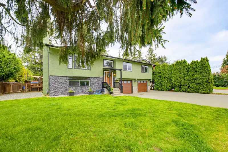 3696 197 STREET - photo 4 of 40