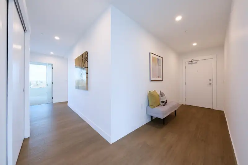 602 7638 CAMBIE STREET - photo 4 of 40