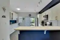 2 19932 70 AVENUE - thumbnail 10