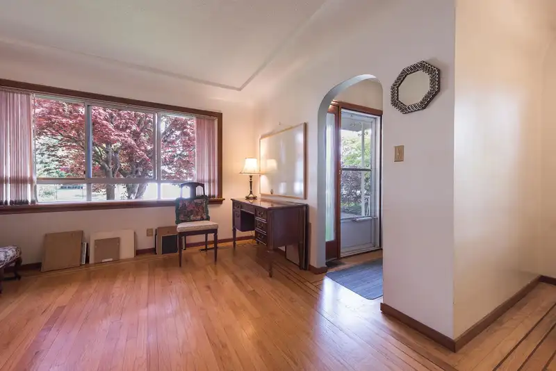 9747 SIDNEY STREET - photo 3 of 30