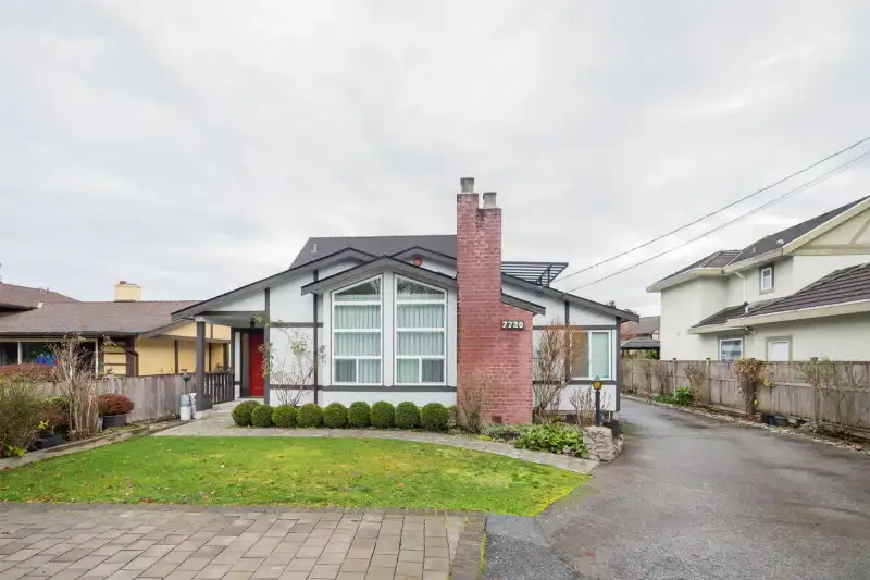 7720 NO. 1 ROAD - photo 1 of 22