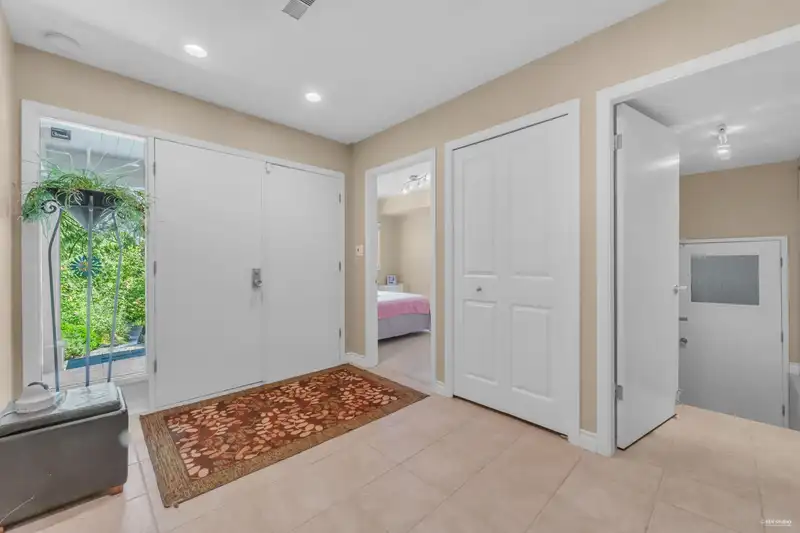 4623 CAULFEILD DRIVE - photo 3 of 40