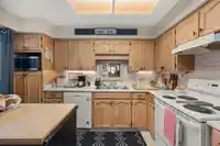 205 20064 56 AVENUE - thumbnail 11