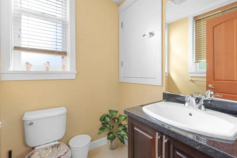 53 20738 84 AVENUE - photo 3 of 12