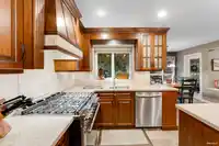 1415 GARIBALDI PLACE - thumbnail 8