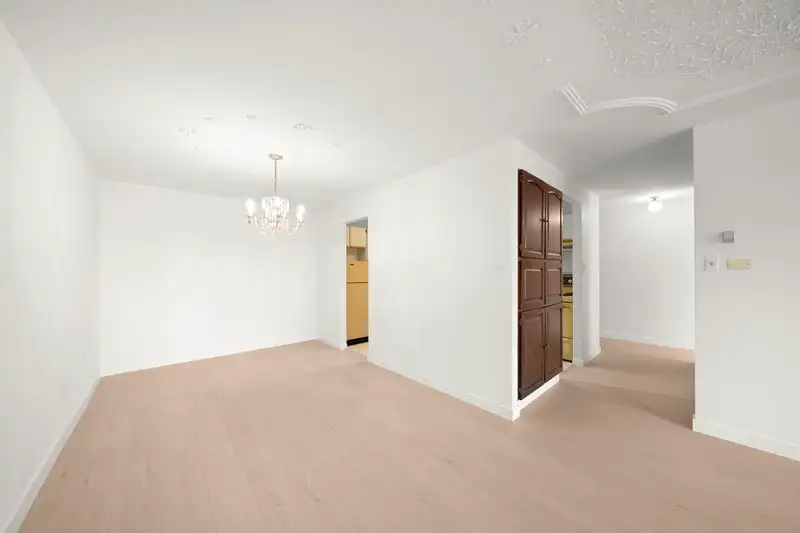 1002 6651 MINORU BOULEVARD - photo 2 of 25