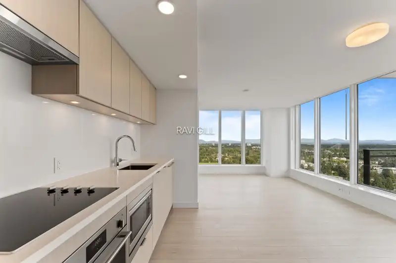3402 13675 107A AVENUE - photo 2 of 22