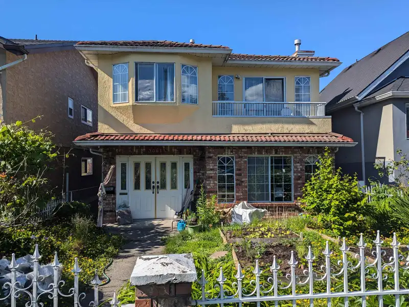 3061 PARKER STREET - photo 1 of 18