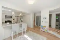 27 1001 NORTHLANDS DRIVE - thumbnail 2