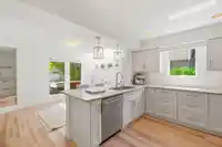 27 1001 NORTHLANDS DRIVE - thumbnail 4